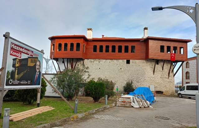 5 Tarihi Cami ve Ahşap Mimari Koruma Altında
Ordu’nun kendine has ahşap mimarisini yansıtan yapılar, Başkan Güler’in talimatıyla tek tek ayağa kaldırılıyor. Restorasyon süreci tamamlanan ve çevre düzenlemeleriyle çehresi değişen ibadethaneler arasında şunlar yer alıyor:

İkizce Laleli Ahşap Camii

Gülyalı Kestane Camii

Çaybaşı Çayır Ahşap Camii

Gürgentepe Eskiköy Ahşap Camii

Altınordu Eskipazar Camii